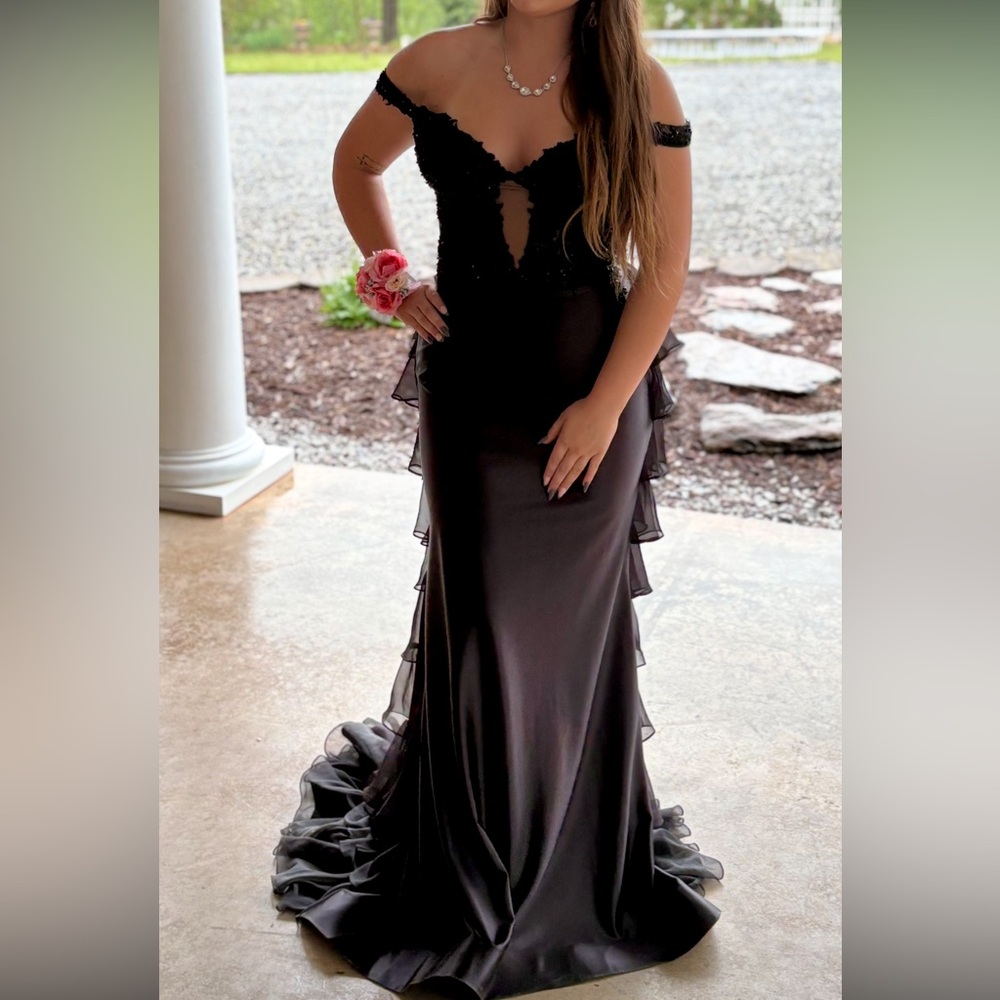 Elegant Black Evening Gown
